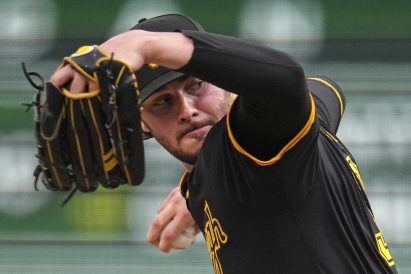 article image - Cubs Pirates Baseball